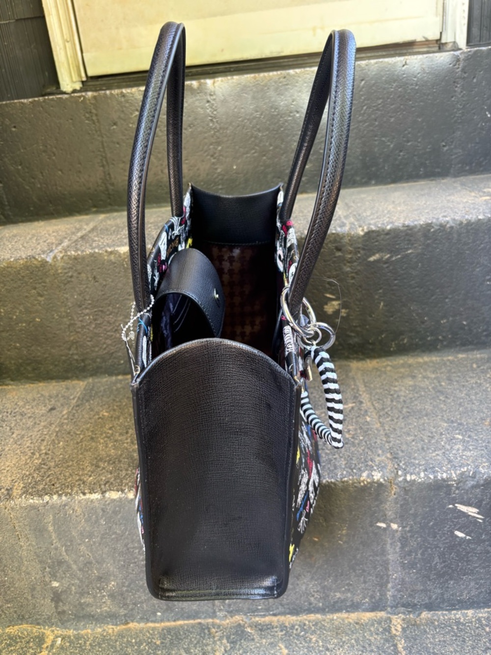 Karl Lagerfeld Black Multicolor Paris Print Tote - Picture 4 of 5